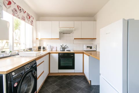 Derby Wilson Ave - Spacious 2 Bedroom Apartment with Garden Apartment in Derby
