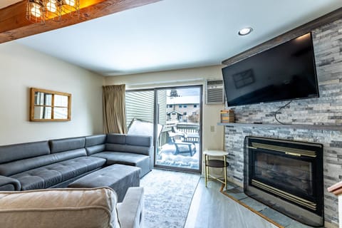 Smugglers' Notch Resort Private Suites Apartment hotel in Cambridge