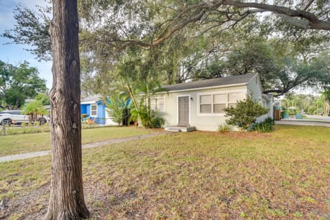 Pet-Friendly Gulfport Home Walkable Location! Casa in Gulfport