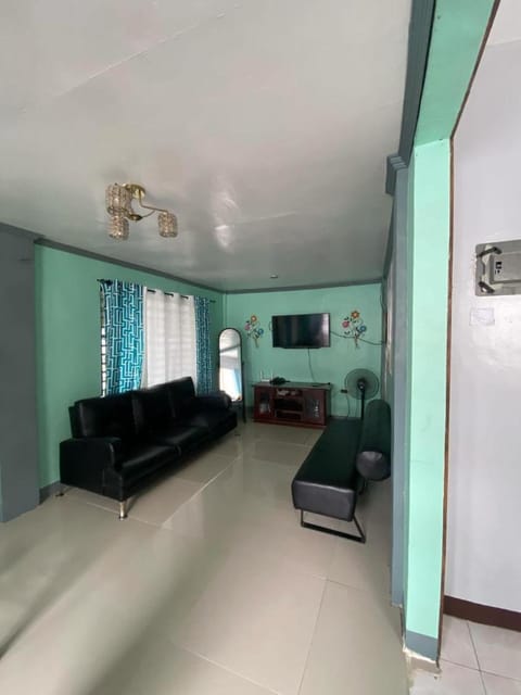 AB Yam Staycation Gensan (can accommodate up to 15 pax) House in Davao Region