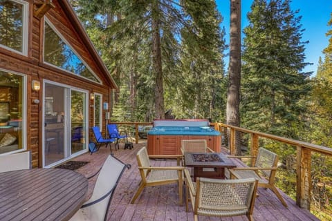 Serene 3BD Tahoe Retreat with Hot Tub Maison in Tahoe City