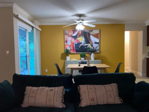 Lovely and cozy apartment- Rancho Condominio in Rancho Palos Verdes