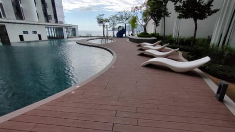Seaview Suites at The Shore, Kota Kinabalu - Keysuites Apartment in Kota Kinabalu