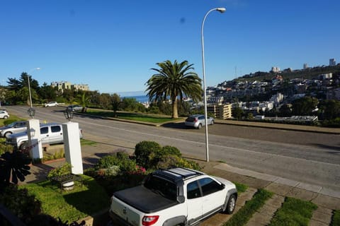 Street view, Parking