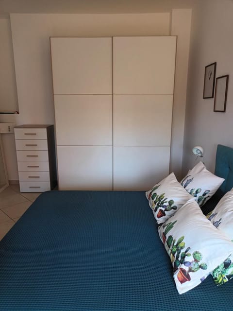 Bed, wardrobe