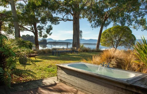 Natural landscape, Garden, Hot Tub, Lake view