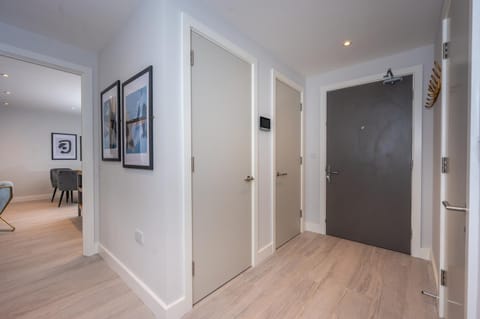 Cosy 3 Bed by Old Trafford By Valore Property Services Condo in Salford