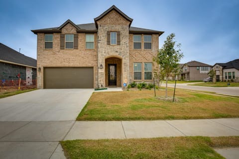 Pet-Friendly Fate Home with Yard and Fireplace! House in Rockwall