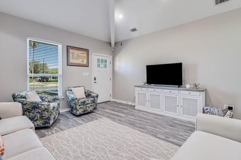 Bay Breeze Beauty Casa in Flour Bluff