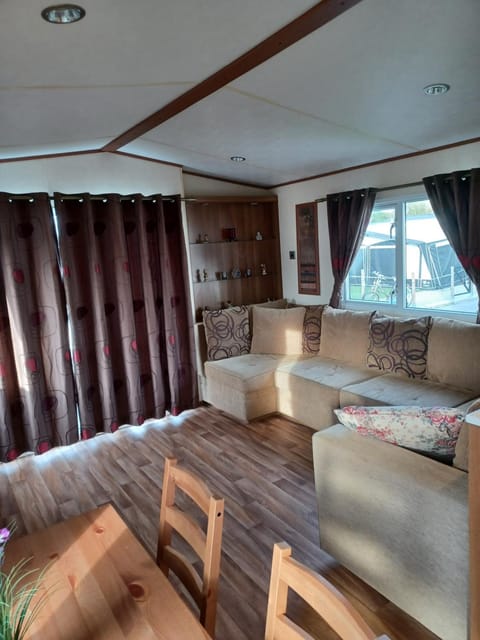 Holiday Cottage Seaside Campground/ 
RV Resort in Knokke-Heist