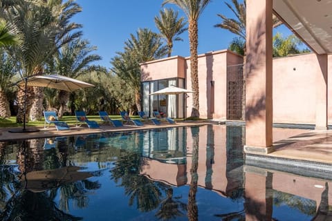 Luxury 5bed villa with heated pool Chalet in Marrakesh