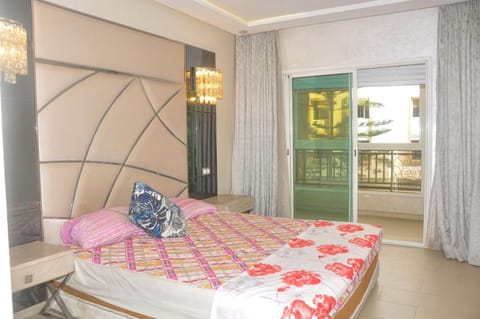 Elegant Appartement a Mohammedia -PLAGE-EQUITATION-PARK Condominio in Mohammedia