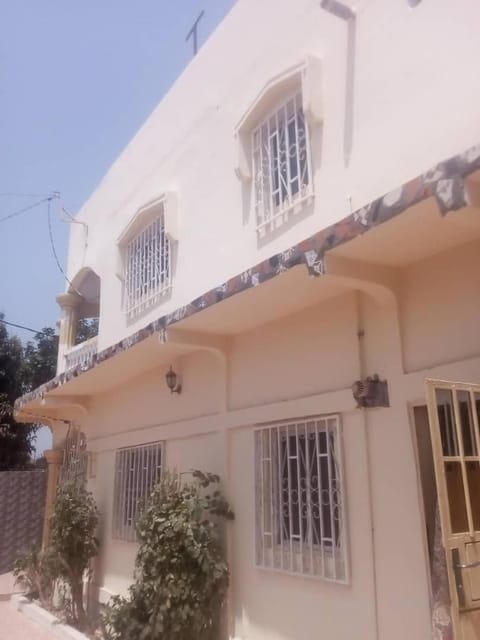 Fayes Apartments Condominio in Senegal