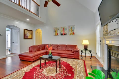 High Point Vacation Rental with Private Deck! Casa in High Point