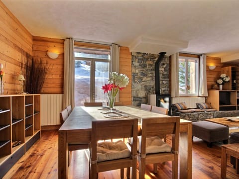 Chalet 12 pers, sauna, jacuzzi, animaux admis, parking - FR-1-455-239 Chalet in Mâcot-la-Plagne