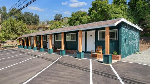 The Rae | Sequoia Motel RM 5 Maison in Three Rivers