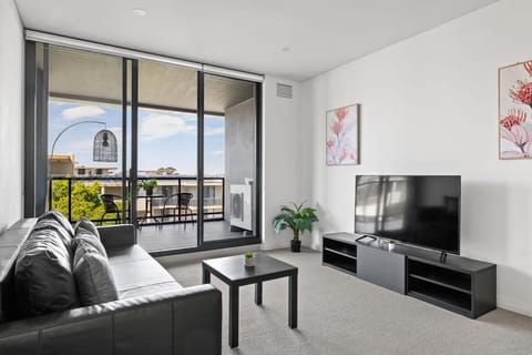 Kind bed Apt w Sofabed in Ryde - Fast Wifi Apartment in Sydney