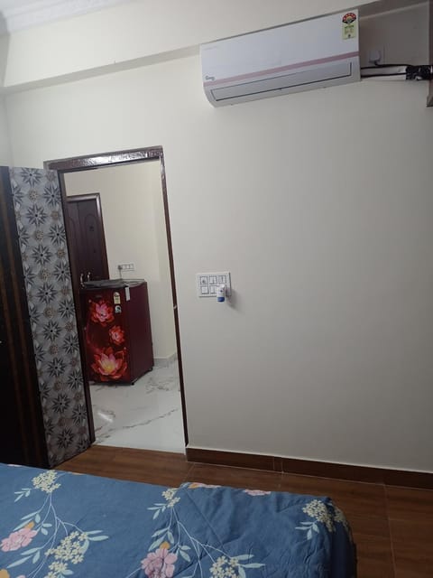 KPHB Phase 15 New Stunning 3 BHK - 3rd Floor Appartement in Hyderabad