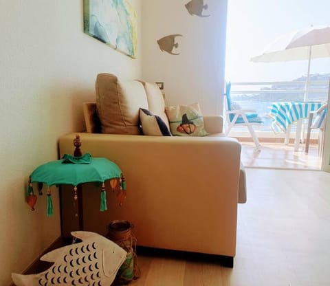 One step away from the water Apartment in Patalavaca