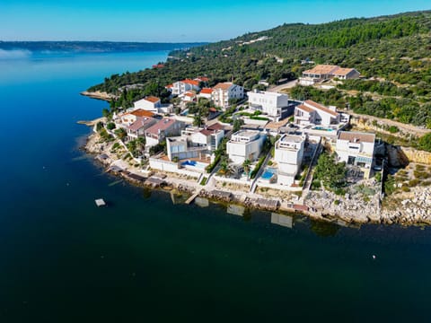 Neighbourhood, Natural landscape, Bird's eye view, Sea view