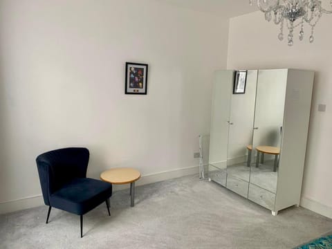 New! Supreme Apartment - Near Tube Stations Apartment in London Borough of Islington