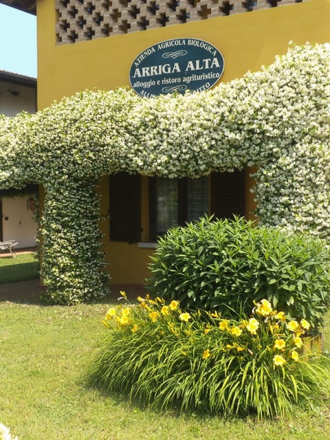 Property logo or sign