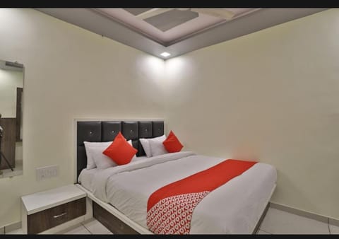 HOTEL SUNWAY Hôtel in Ahmedabad