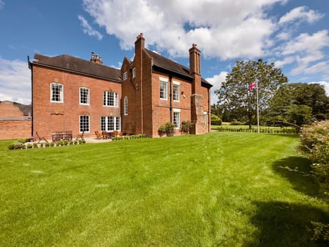 Blyth Hall Villa in Metropolitan Borough of Solihull