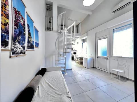 Bed, Kitchen or kitchenette, Photo of the whole room, Bedroom, air conditioner