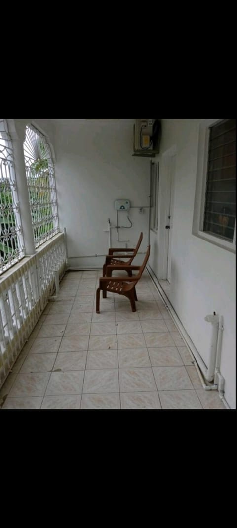 Fairview Apartment Front Room Alquiler vacacional in Montego Bay