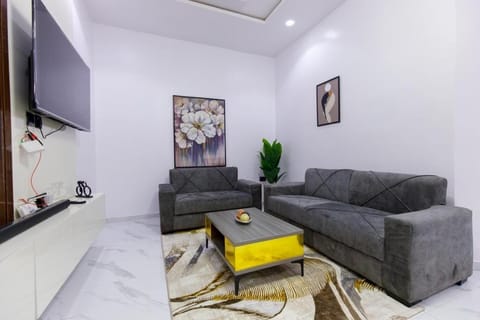 Rhema Apartments Condominio in Lagos