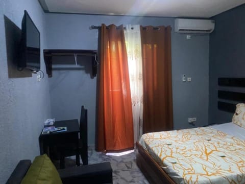 Sunrise Center Bonapriso 104 Hotel in Douala