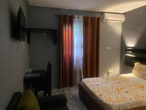 Sunrise Center Bonapriso 104 Hotel in Douala