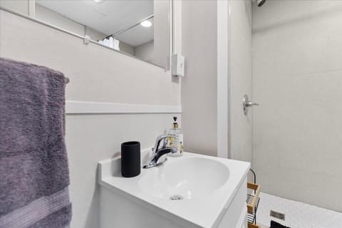 Unit 6: Sleek and modern 1 bedroom Appartement in Billings