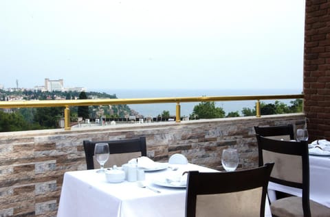 Ayhan Hotel Hôtel in Antalya