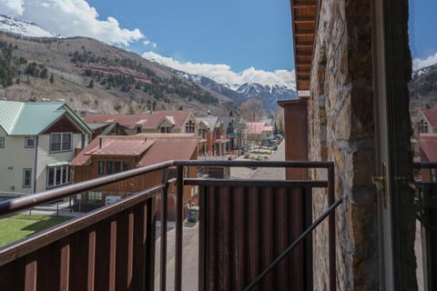 River Club 302 by Alpine Lodging Telluride Apartment in Telluride