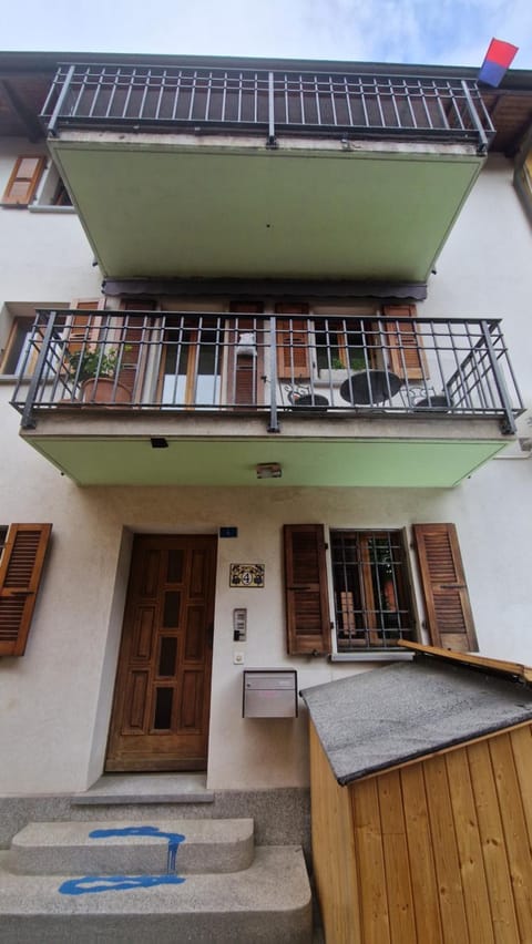 Property building, Balcony/Terrace