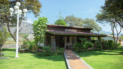 Day, Natural landscape, Garden, Garden view, Mountain view