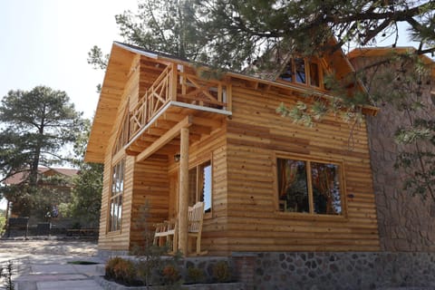 Grand Mountain Cabañas Creel Chalet in Creel