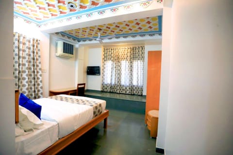 THE KESAR NIWAS Hotel in Udaipur