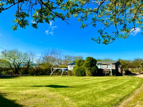 Luxury lodge, foot of South Downs nr beach House in Arun District