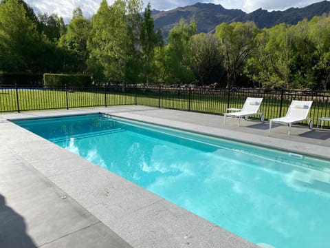 Garden, Mountain view, Swimming pool