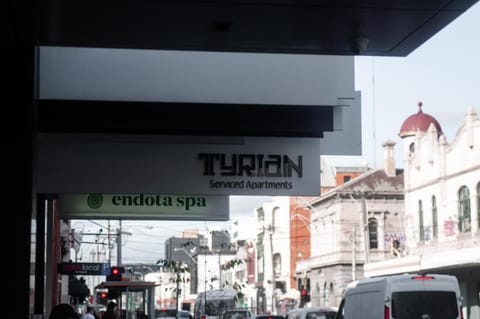 Tyrian Serviced Apartments Fitzroy Apartahotel in Melbourne