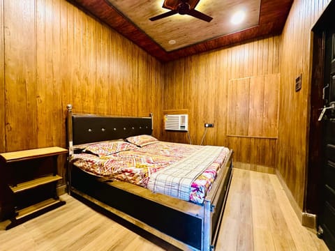 Vaaranya- The Woodhouse Apartment in Varanasi