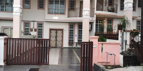 Ardhil Homestay Duyung House in Malacca