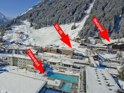 Neighbourhood, Skiing, Spa and wellness centre/facilities