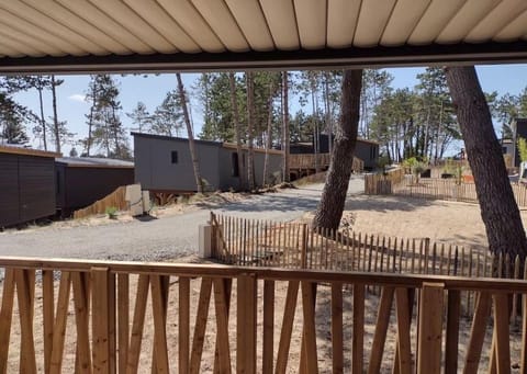 Cottage dans Parc Résidentiel de Loisirs, Piscine, 150M de la mer Chalé in Saint-Pair-sur-Mer