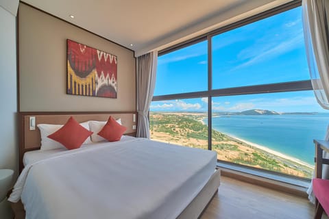 Bed, Natural landscape, Photo of the whole room, Beach, Bedroom, Sea view