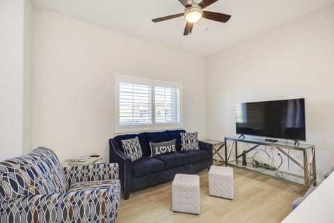 Central Tucson Condo with Community Pool and Hot Tub! Condo in Catalina Foothills