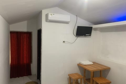 TV and multimedia, Dining area, air conditioner